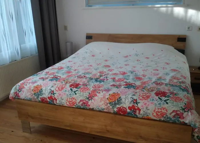 Bed and breakfast - Make A Wisch 3*